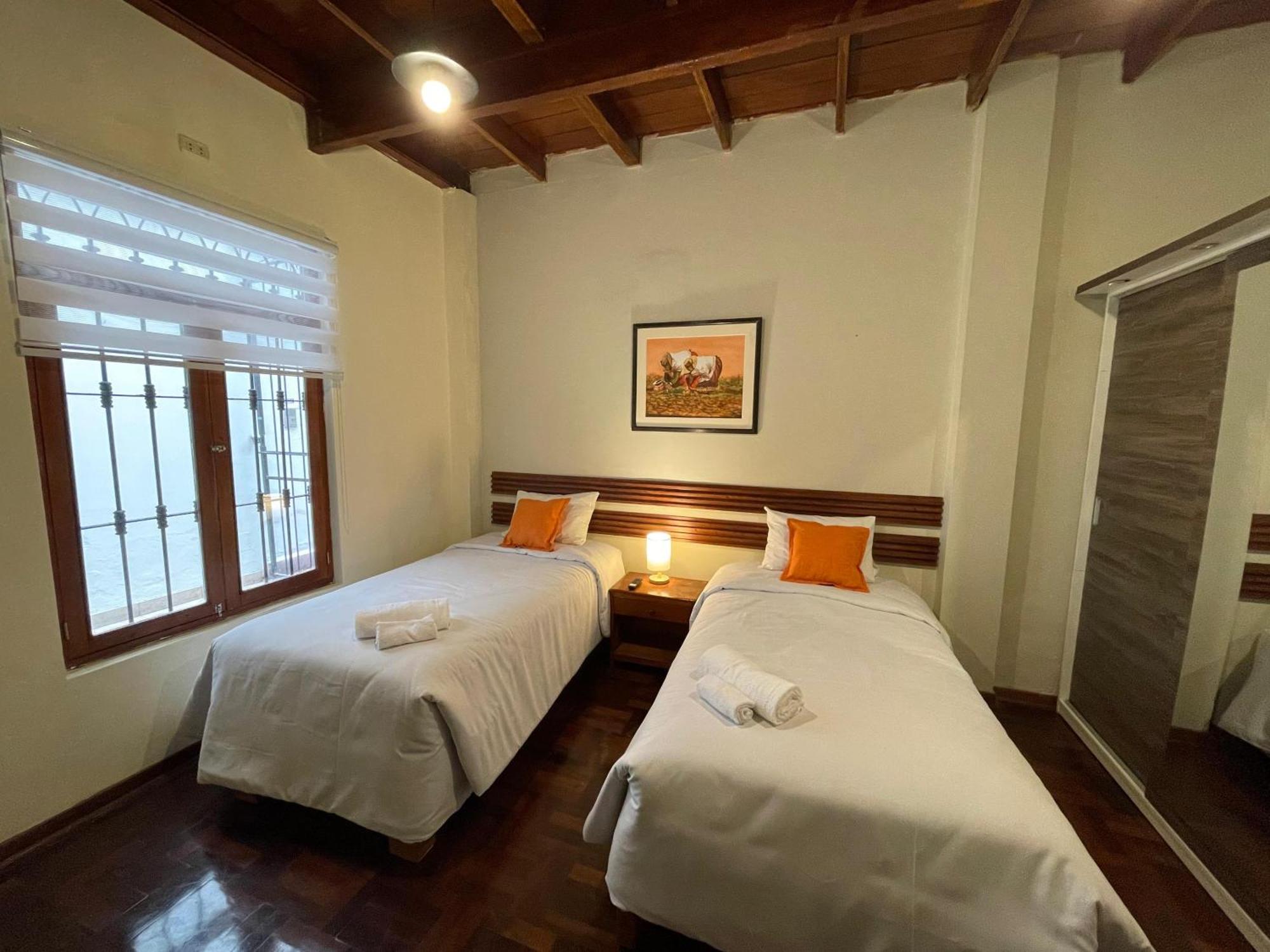 Posada Miraflores リマ エクステリア 写真